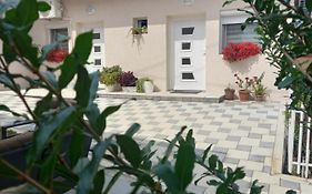 Leda Apartmani