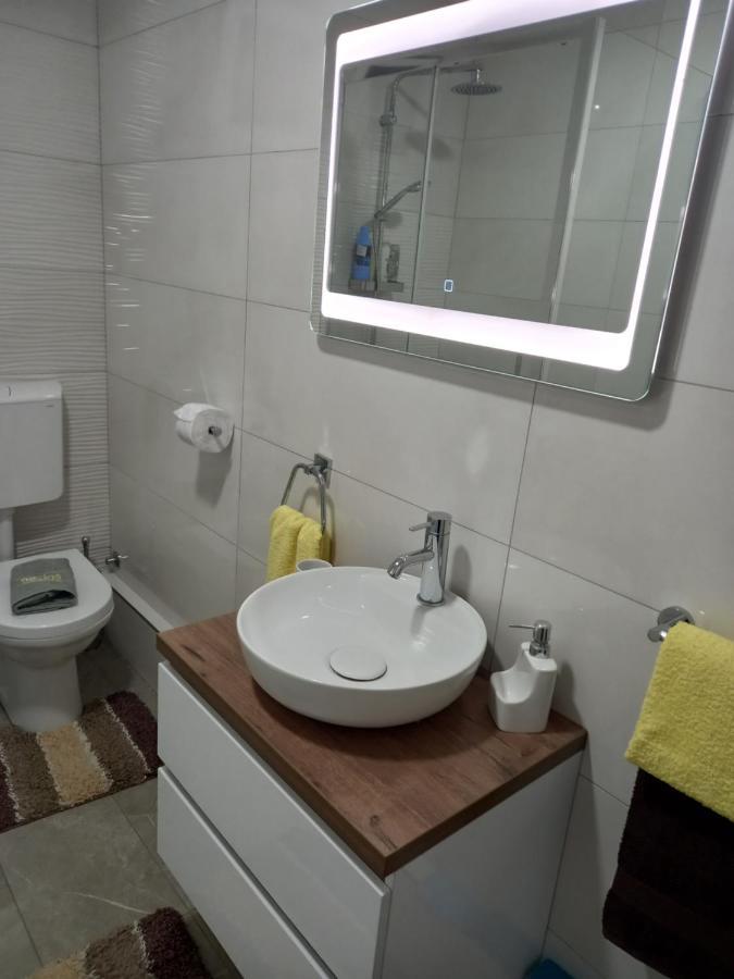 Leda Apartmani Smederevo Buitenkant foto