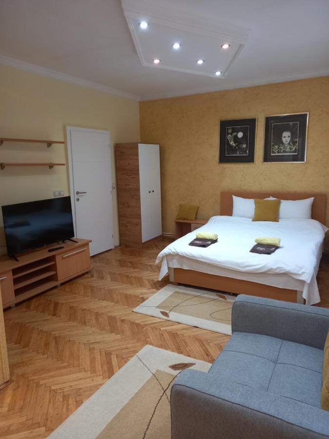 Leda Apartmani Smederevo Buitenkant foto
