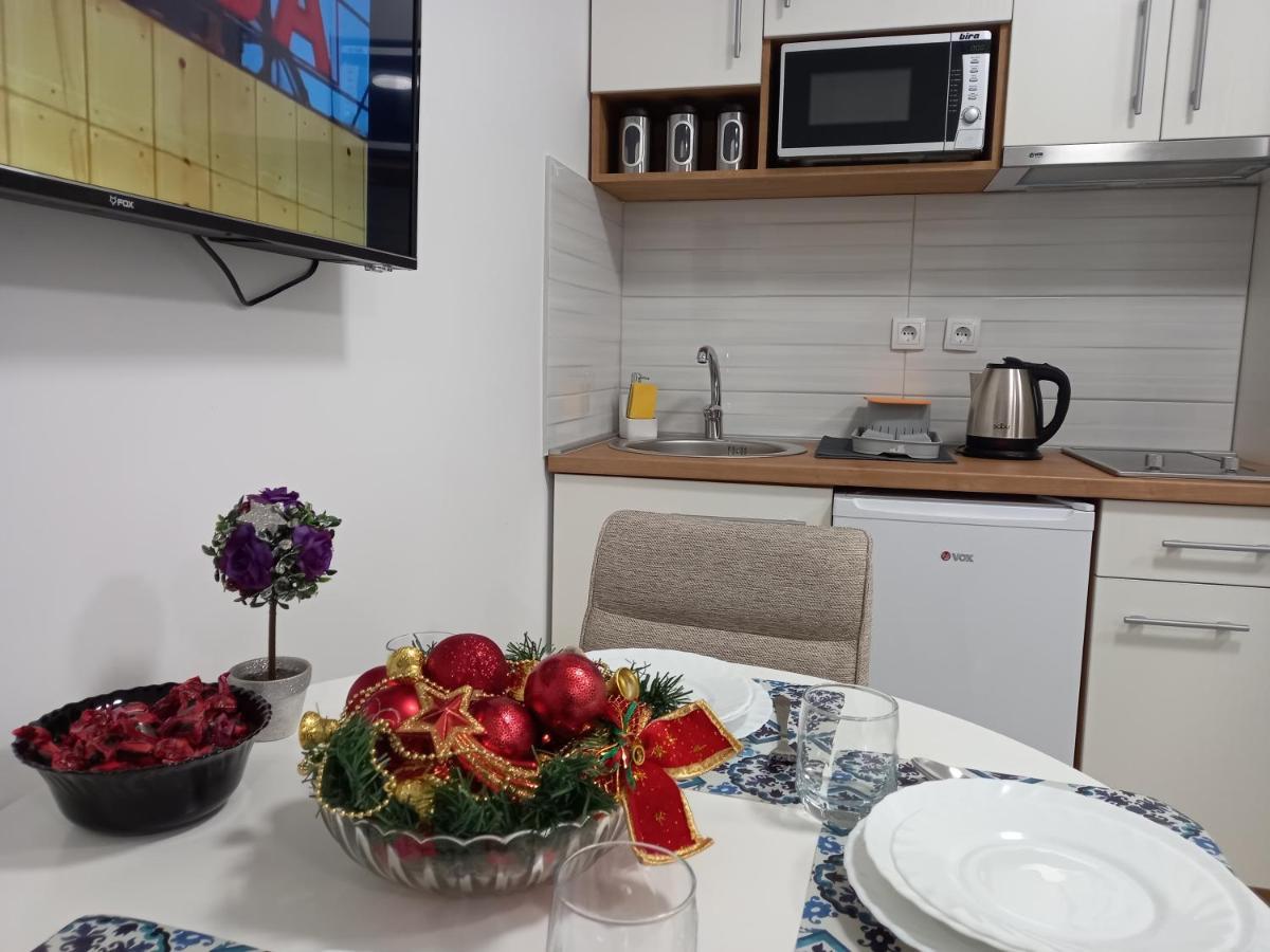 Leda Apartmani Smederevo Buitenkant foto
