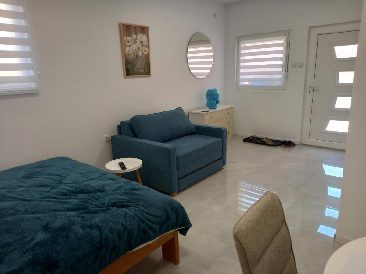 Leda Apartmani Smederevo Buitenkant foto