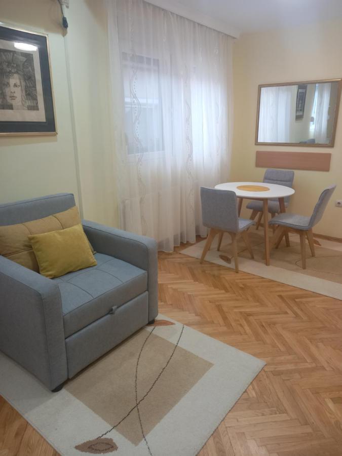 Leda Apartmani Smederevo Buitenkant foto