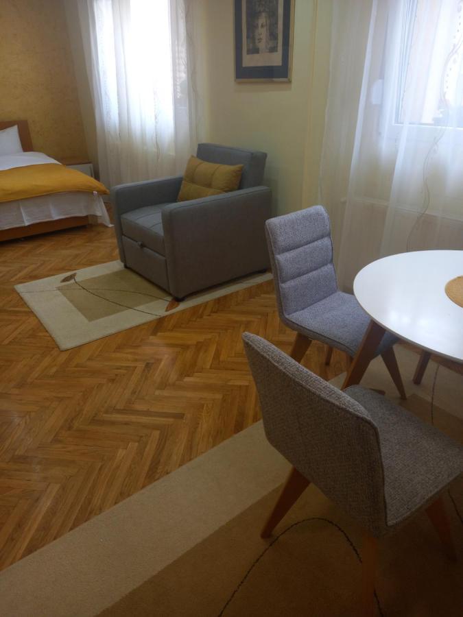 Leda Apartmani Smederevo Buitenkant foto
