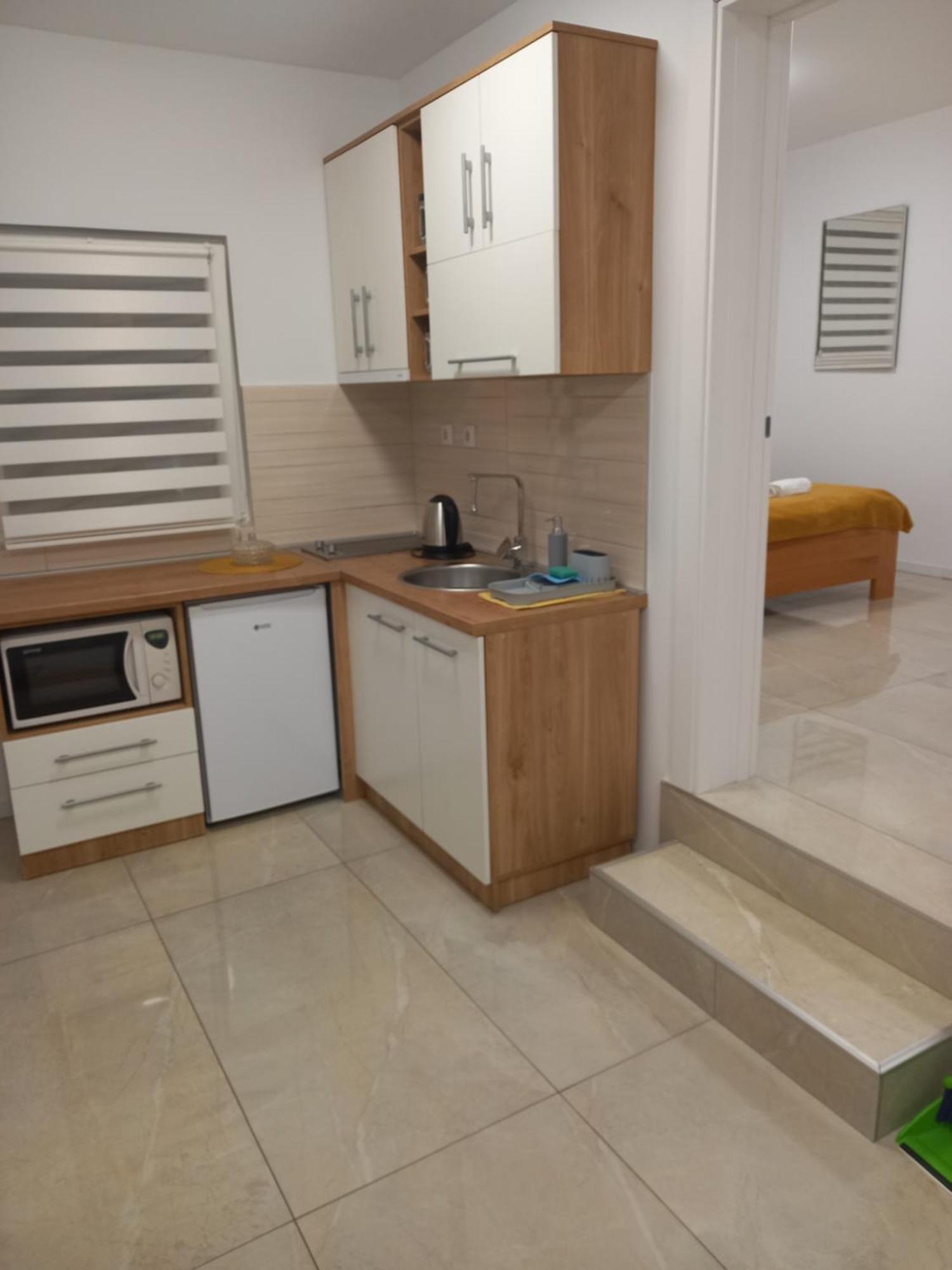 Leda Apartmani Smederevo Kamer foto